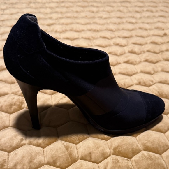 Calvin Klein Sleek Black Heels - Picture 7 of 9
